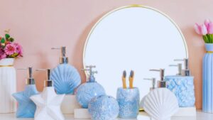 Bathroom, Coastal, Retreat, Mirrors, Colour, Lighting