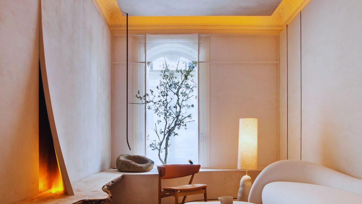 mood lighting ideas, home lighting design, chandeliers for living rooms, wall sconces, floor lamps, accent lighting, interior décor, layered lighting, ambient light setup, elegant home interiors.