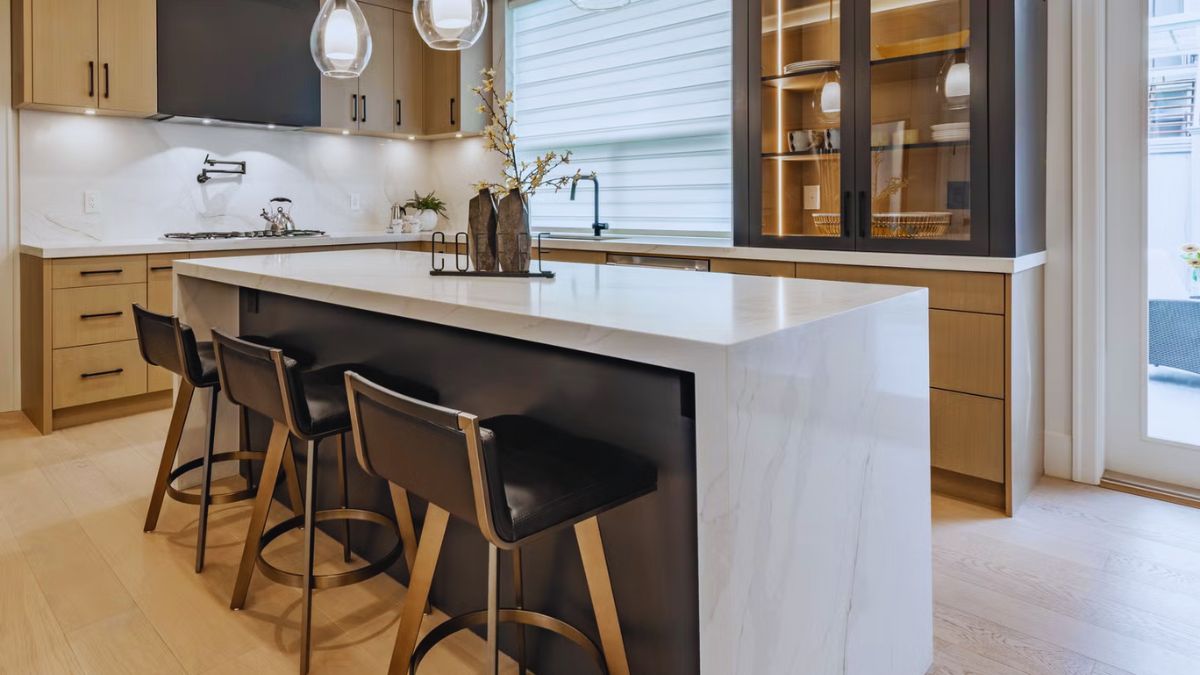 home design trends 2026, outdated home décor trends, interior design trends to avoid, all-white kitchen trend, modern farmhouse 2026, maximalist décor, color trends for homes 2026, interior design experts, home décor ideas