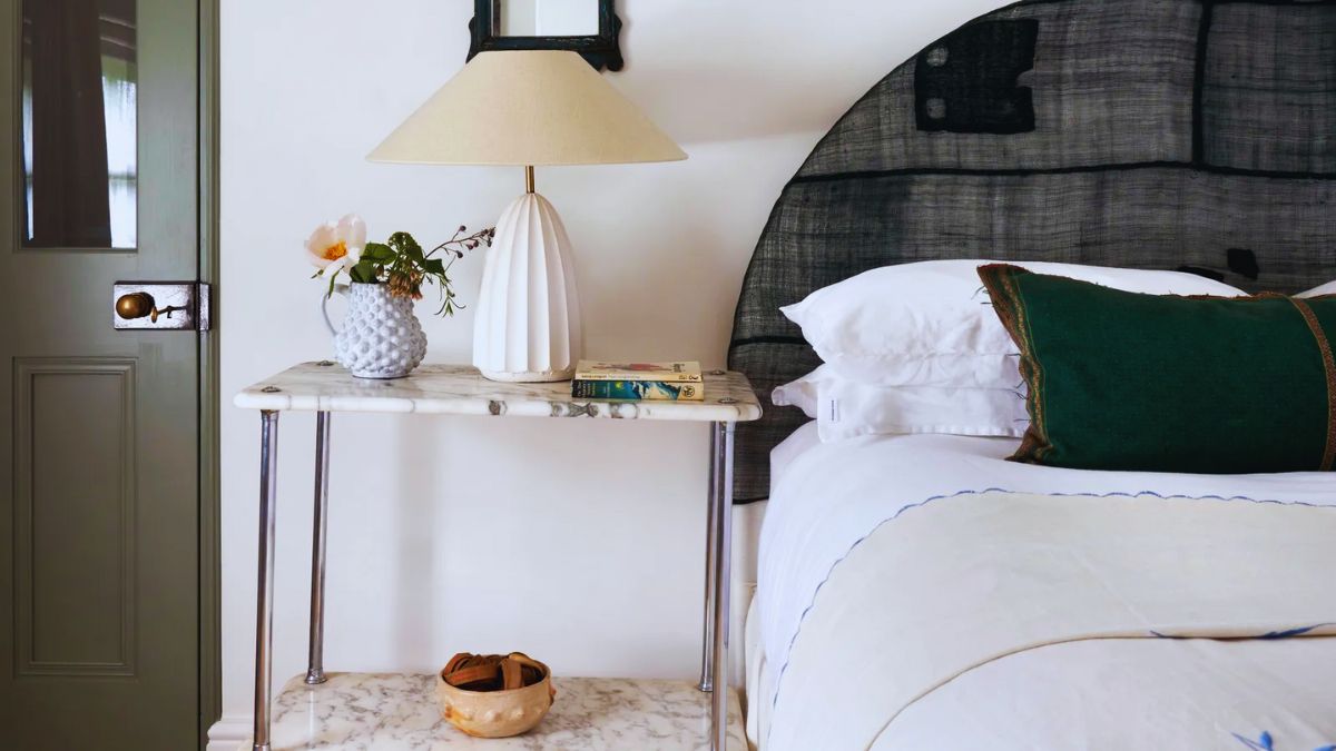 interior design trends 2026, home décor trends 2026, 2026 interior colours, moody blue paint shades, brown paint trends, teal colour trend, quiet interiors, tonal interiors, textured textiles, woven fabrics décor, small-scale prints, micro prints interior design, 2026 home styling, interior colour palette 2026, modern home trends, natural materials interiors, Rose Uniacke inspired interiors, cosy home trends 2026, calm interior trends, trending wall colours 2026